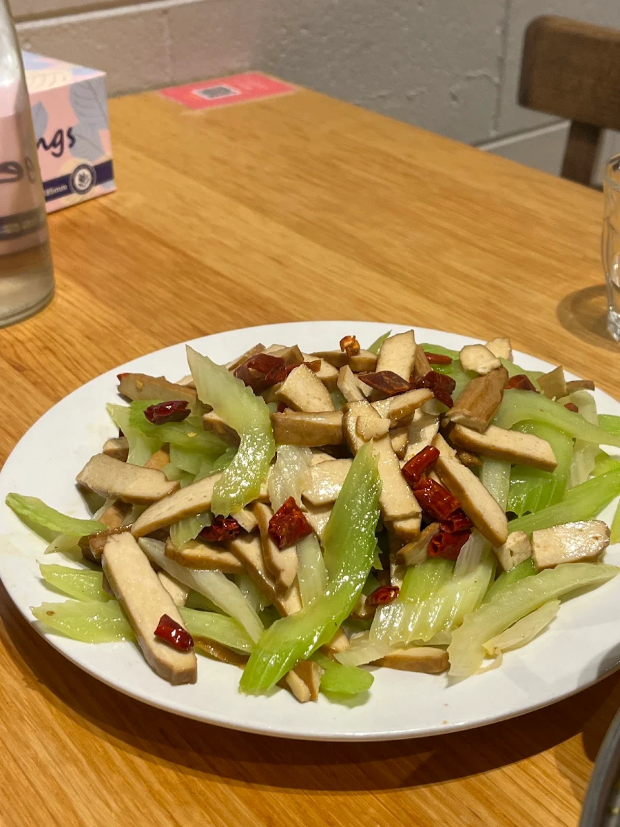 芹菜香干 bean curd with celery, Sichuan Impression